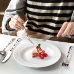 HIKAA 20-Piece Cutlery Set, Modern Cutlery Set for 4 People, Stainless Steel Cutlery for the Kitchen, Highly Polished Cutlery Set with Forks, Spoons and Knives, Dishwasher Safe (Silver) - Image 7